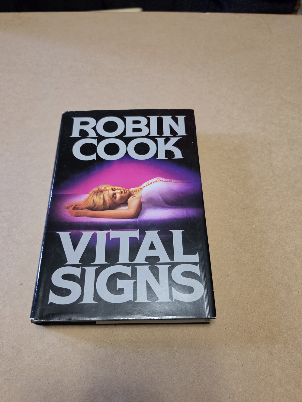 Vital Signs by Robin Cook (1991 Hardcover) – Medical Thriller